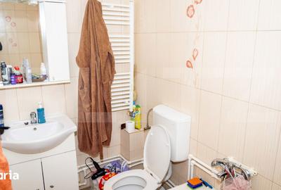 Casă cu 4 camere cu Teren 485 Mp în Piața Centrală