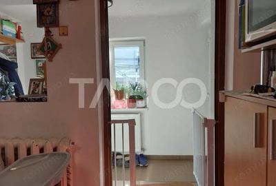 Casa individuala 2 camere 58 mpu curte si gradina 332 mp Cisnadie - 6
