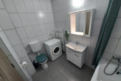 Garsonieră decomandată în Central - 7