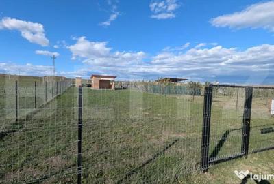 Teren de 429 mp, în Partoș - 2
