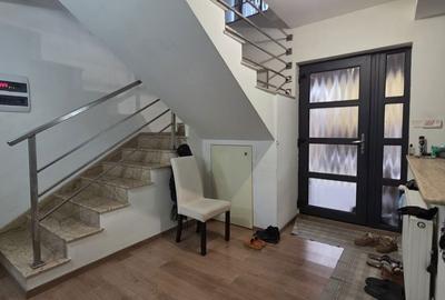 Casă cu 4 camere în Central - 8