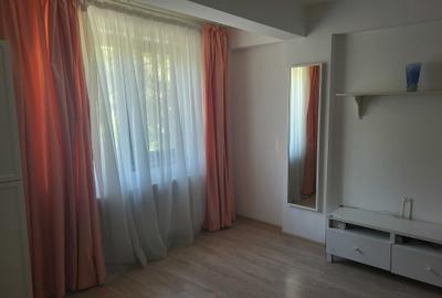 Apartament cu 2 camere decomandat în 1 Decembrie 1918 - 2