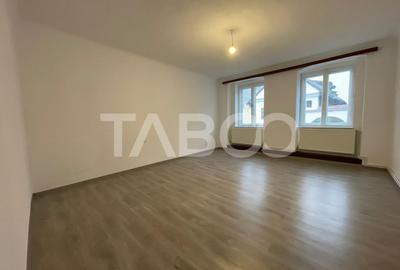 Apartament de vanzare 3 camere 91 mpu loc de parcare Orasul de Jos - 2