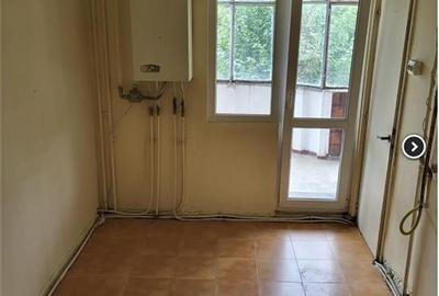 Apartament 2 camere, S 50 mp + balcon, decomandat,, Plopilor. - 3