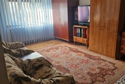 Apartament cu 2 camere decomandat în Rovine - 3