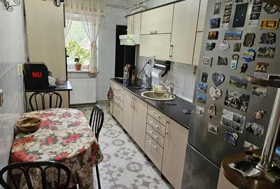 Apartament cu 3 camere decomandat în Central - 8