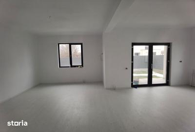 Casă cu 4 camere cu Teren 315 Mp în Valu lui Traian - 15