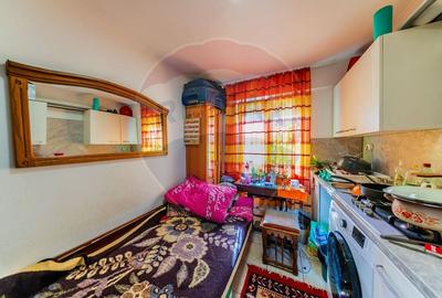 Garsoniera confort 3 de vanzare in zona Boul Rosu - 2