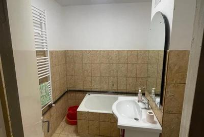 Apartament cu 3 camere decomandat în Central - 2