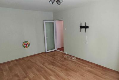 Apartament cu 3 camere semidecomandat în Tomis Nord - 3
