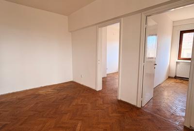 Apartament cu 3 camere semidecomandat în P-ța Alba Iulia - 11