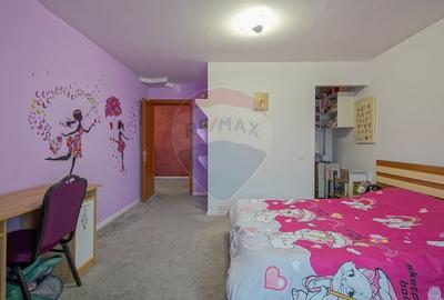 Casă cu 7 camere cu Garaj în Central - 25