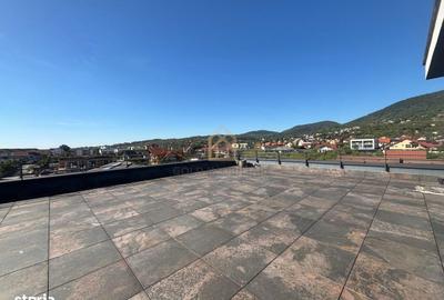 Apartament cu 3 camere în Central - 2