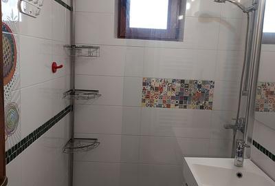 Apartament cu 4 camere decomandat în Central - 1