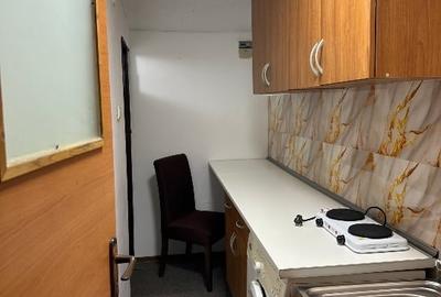 Garsonieră semidecomandată în 13 Septembrie - 1