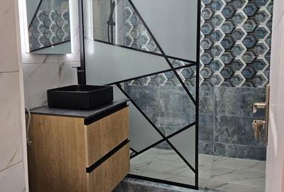 Apartament cu 3 camere în Bradu - 1