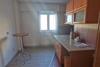 3 Camere1992, CENTRALA  2 Bai RENOVAT Lizeanu Lacul Tei Maica Domnului Parc circ - 4