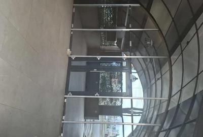 Spațiu comercial, de 70 mp, în Central - 1