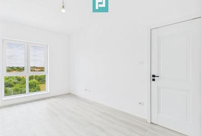 Apartament cu 3 camere semidecomandat în Central - 1