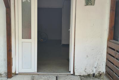 Apartament cu 3 camere semidecomandat în Adjud - 7