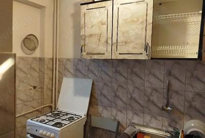 Garsonieră semidecomandată în Titan