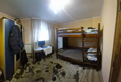 Casă individuală cu 6 camere cu Canalizare în Central - 9