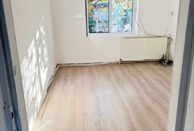 Casă cu 3 camere cu Teren 340 Mp în Central - 2