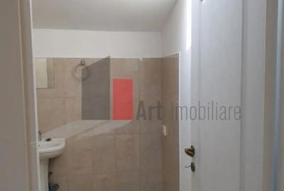 Casă cu 7 camere cu Canalizare în Crângași - 8