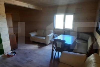 Casă cu 3 camere cu Teren 1000 Mp în Șugag - 1