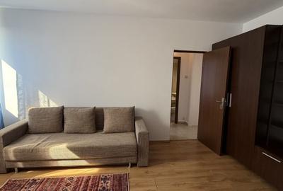 Apartament cu 2 camere semidecomandat, mobilat în 1 Mai - 2