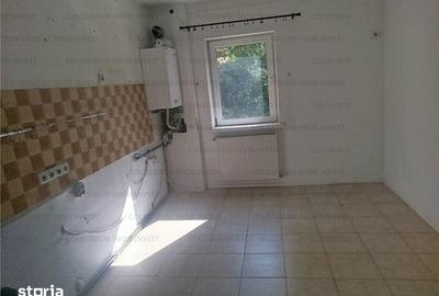 Apartament cu 3 camere decomandat în Tractorul - 5