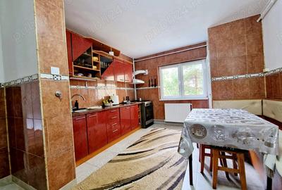 Inchiriez apartament 3 camere Magnolia Racadau - 3