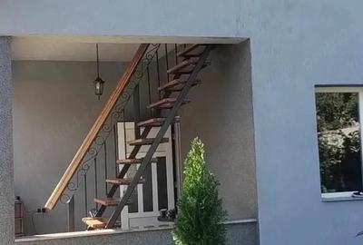 Casă cu Teren 720 Mp în Central - 2