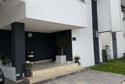 Casă cu 4 camere în Tunari