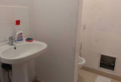 Spațiu comercial, de 65 mp, în Central - 2