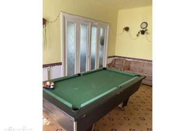 Casă cu 10 camere cu Teren 1200 Mp în Central