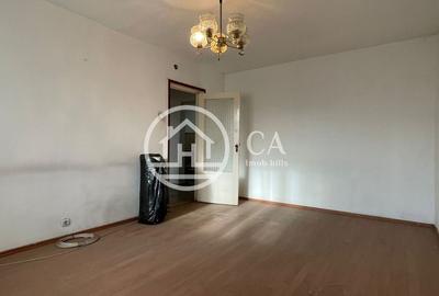 Apartament de vânzare cu 3 camere în zona Nufarul, Oradea - 2
