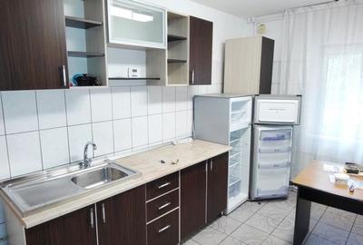 Apartament cu 3 camere decomandat, mobilat în Zorilor - 9