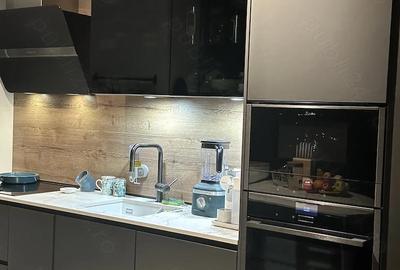 Apartament cu 3 camere decomandat, mobilat în Central - 1