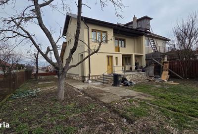 Casă cu 5 camere cu Teren 1500 Mp în Exterior Vest - 2