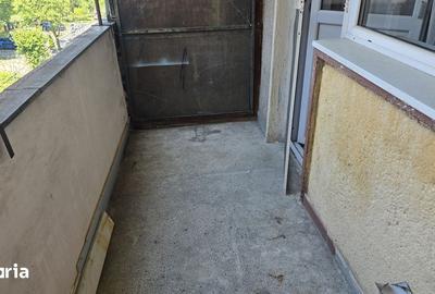 Apartament cu 2 camere în Zamfirescu - 2