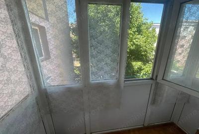 Vanzare apartament 3 camere, etaj 3, situat in Targu Jiu, strada Slt. Ion Fota - 7