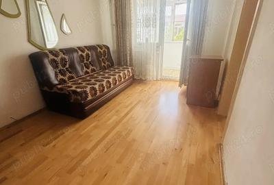Apartament proprietar,2 camere semidecomandat Craiovita Noua