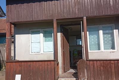 Casă cu 7 camere cu Teren 1974 Mp în Sud - 3