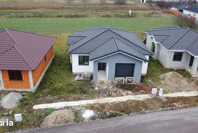 Casă cu 4 camere cu Teren 485 Mp în Vetiș - 5