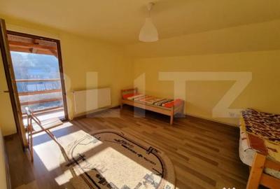 Casă cu 4 camere cu Teren 6300 Mp în Someșeni