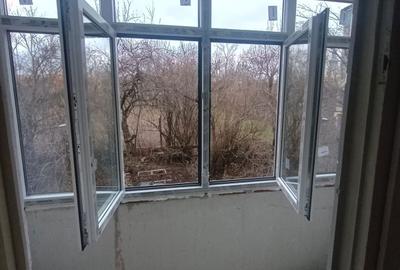 Apartament cu 2 camere decomandat în Central - 3