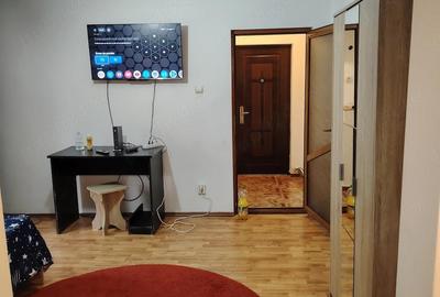 Apartament cu 2 camere semidecomandat în Micro 6 - 2