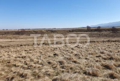 Teren agricol extravilan de 600 mp, în Gura Văii - 1