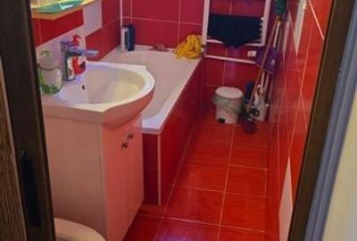 Apartament cu 3 camere semidecomandat în ICIL